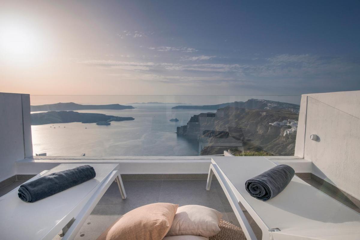 Photo - Symphony Suites Santorini