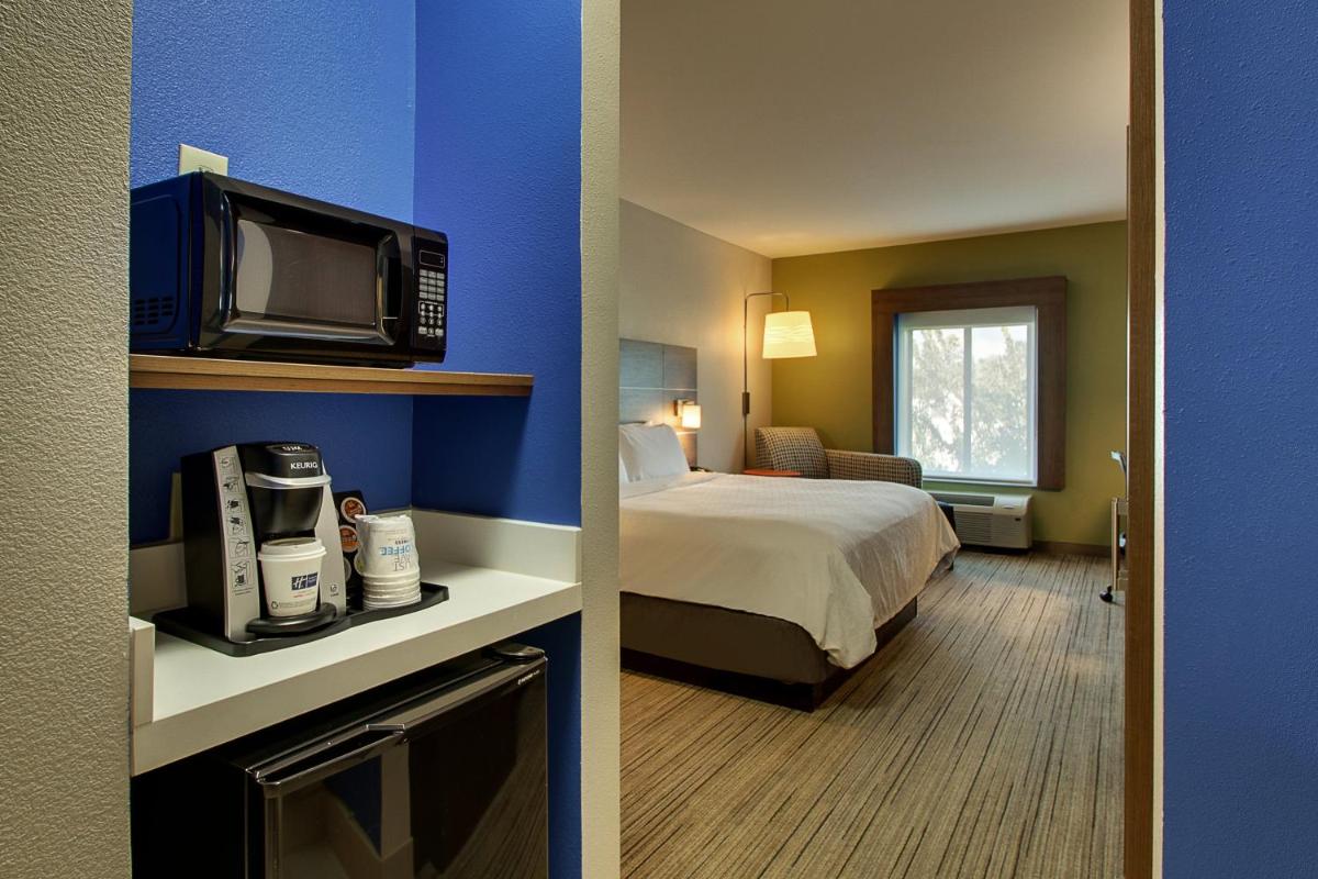 Photo - Holiday Inn Express Hotel & Suites Austell Powder Springs, an IHG Hotel