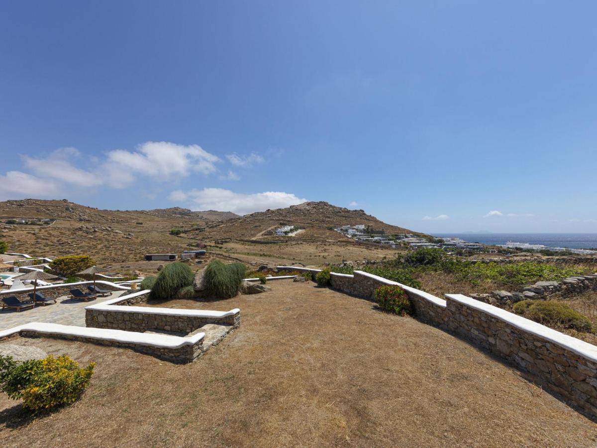 Photo - Beautiful large luxury villa private pool stunning views near sea Mykonos