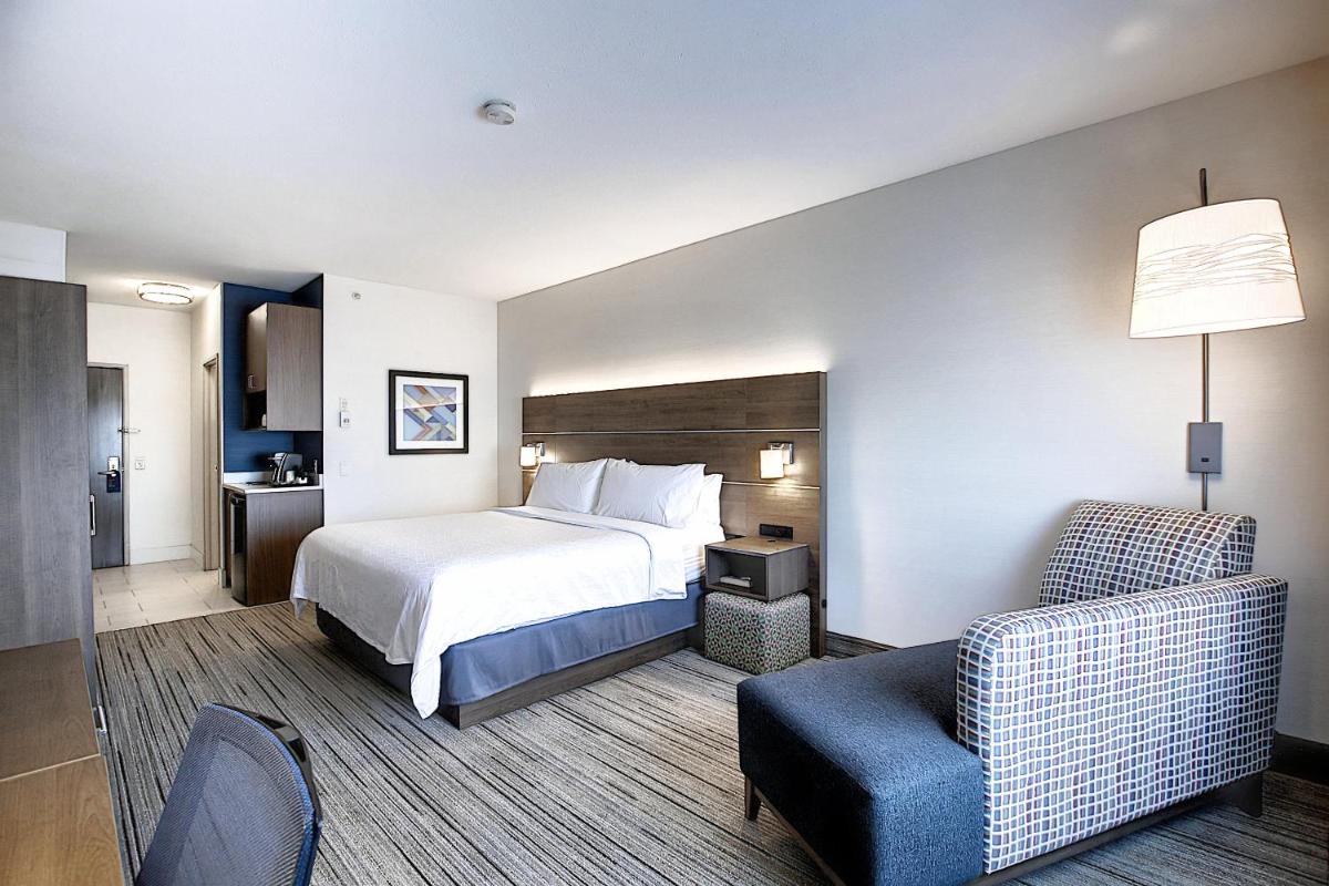 Foto - Holiday Inn Express Airport Calgary, an IHG Hotel