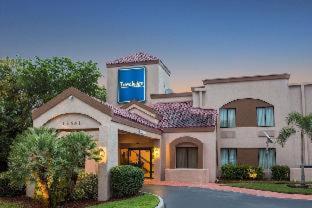 Photo - Travelodge by Wyndham Fort Myers Airport