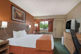 Photo - Days Inn by Wyndham Columbus Fairgrounds