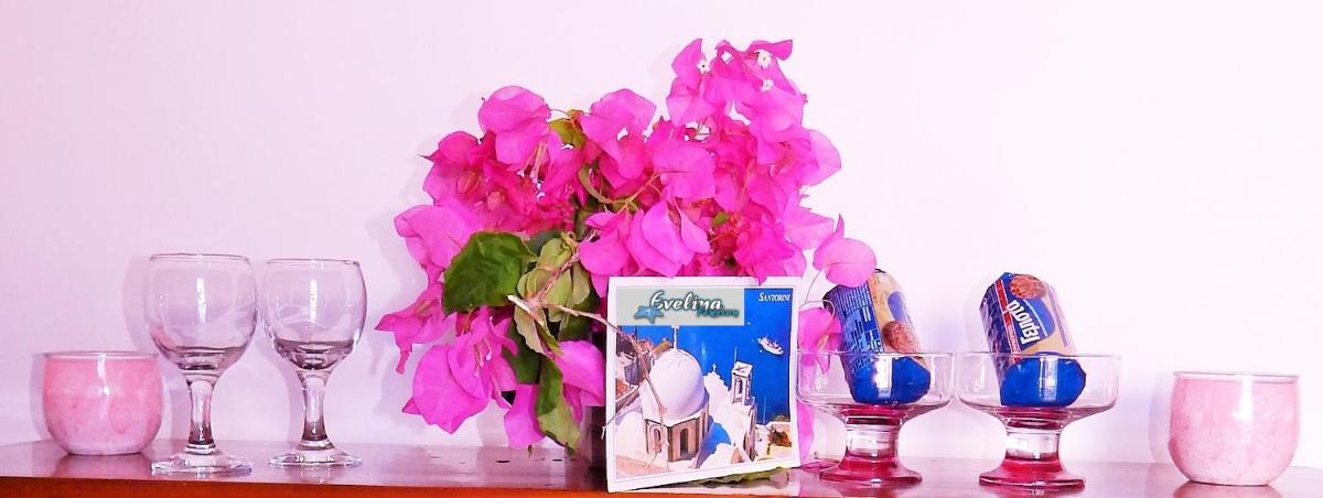 Foto - Evelina Beach Pension a breath away from the Black Beach offer private rooms&studios to suit every t