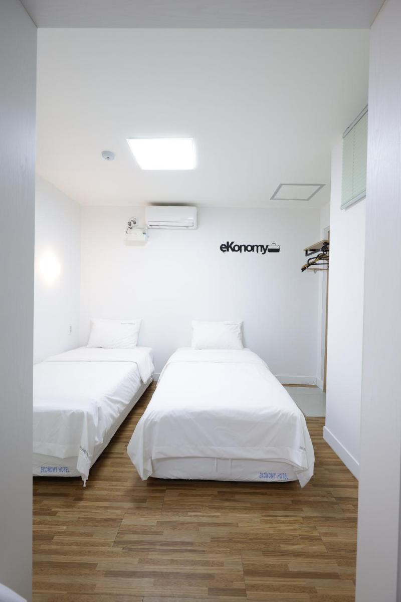 Photo - Ekonomy Haeundae Hostel