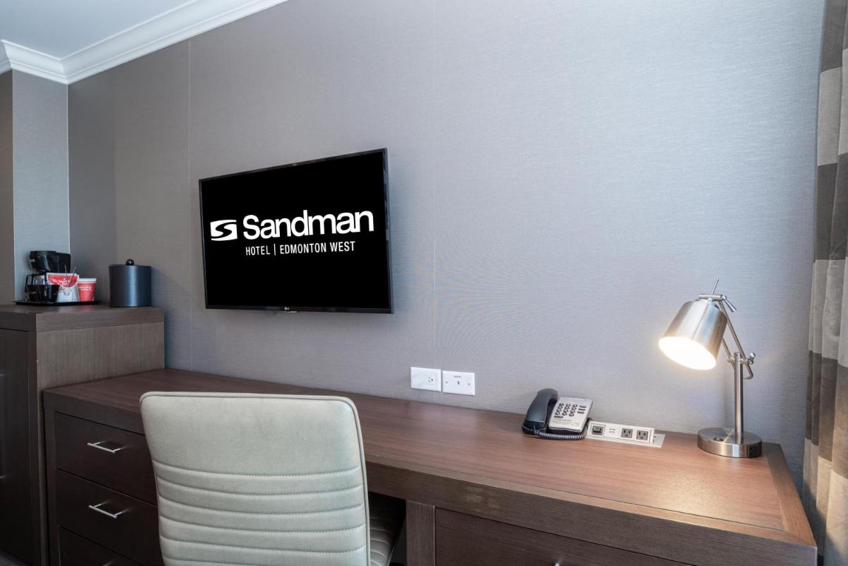 Photo - Sandman Hotel Edmonton West