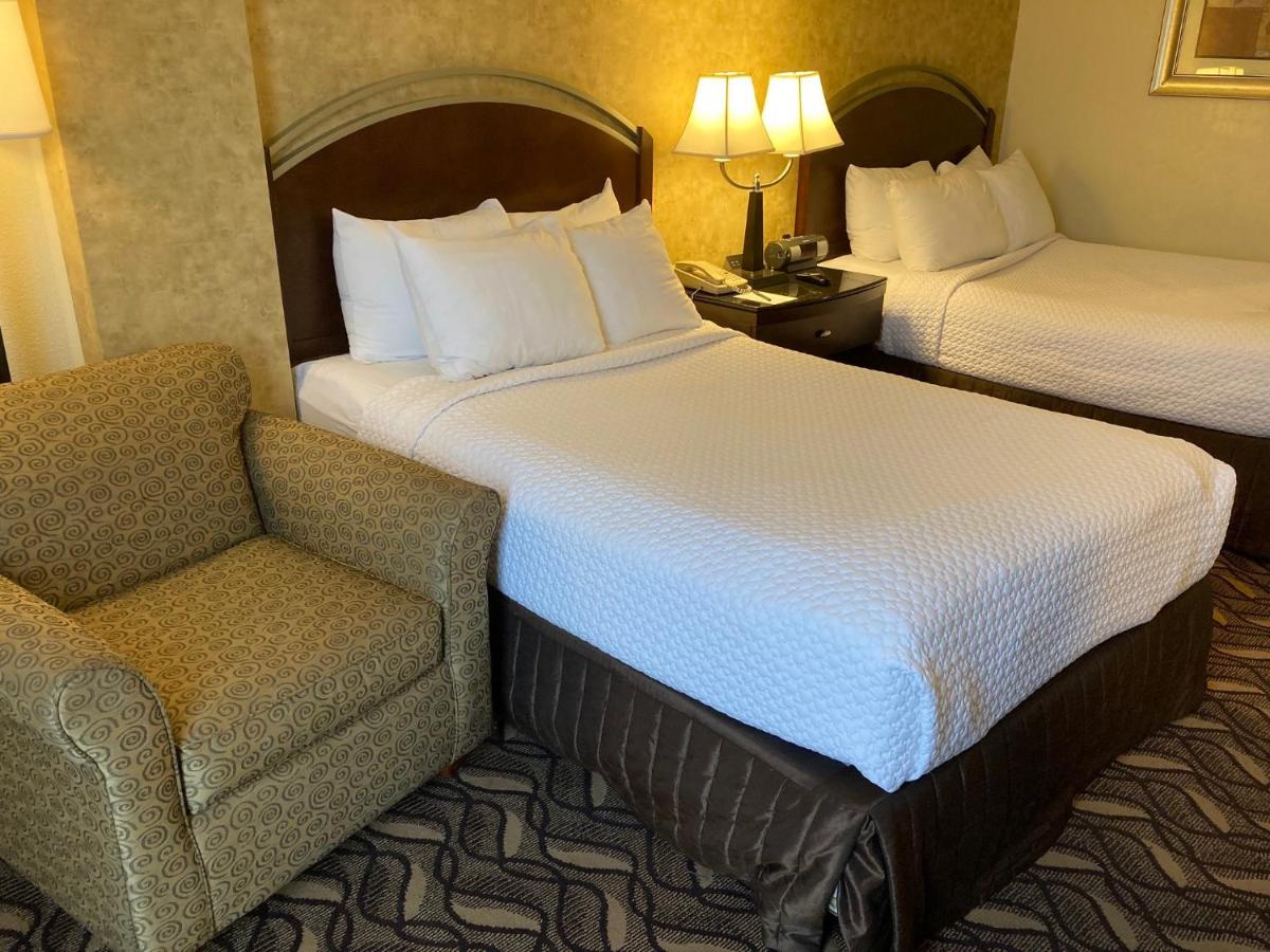 Photo - Radisson Hotel Austin - University