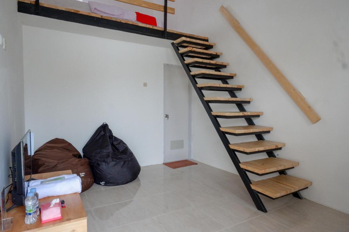 Photo - RedDoorz @ Demangan Sari Residence