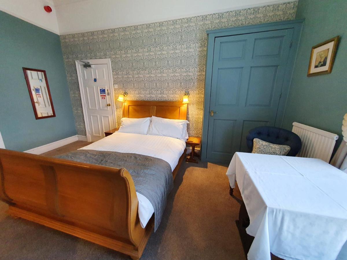 Photo - Holmwood House Guest Accommodation