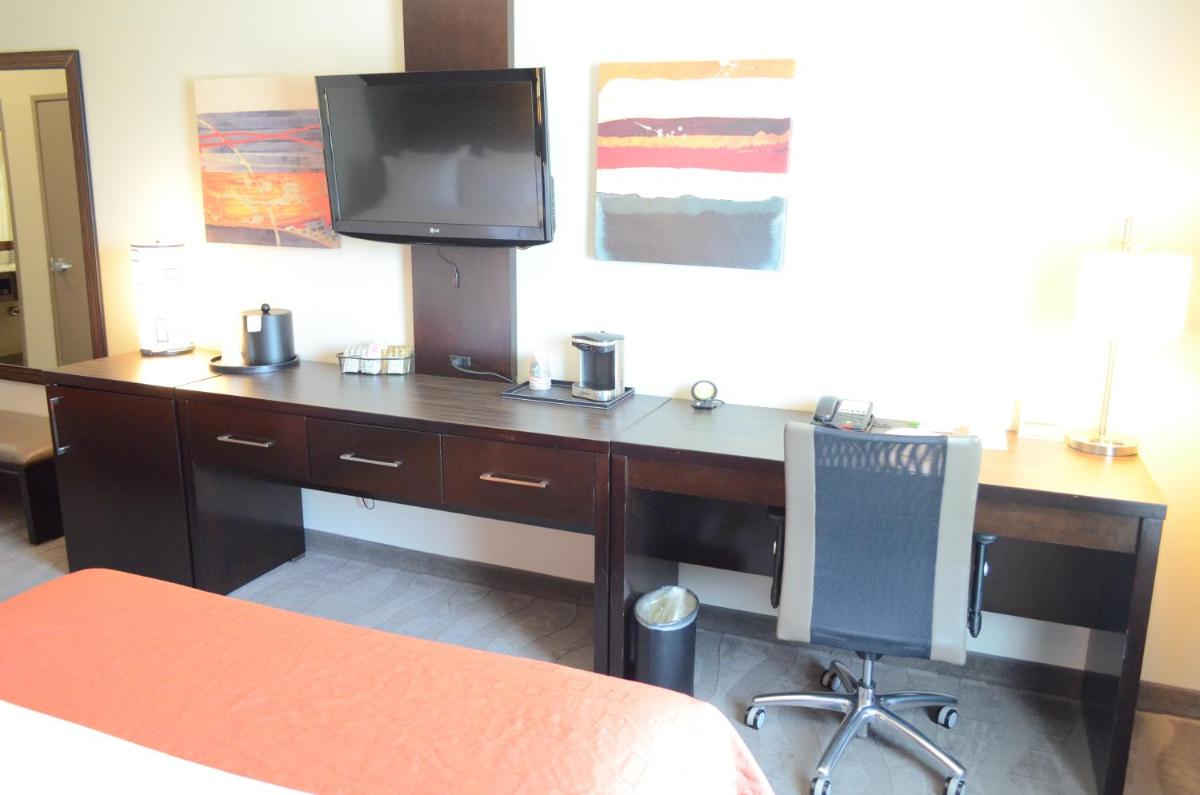 Photo - Holiday Inn Houston West - Westway Park, an IHG Hotel