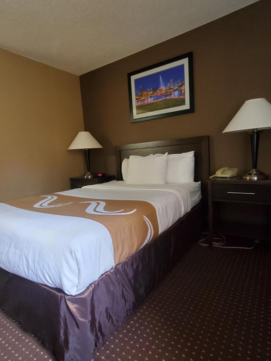 Photo - Quality Inn Elgin I-90