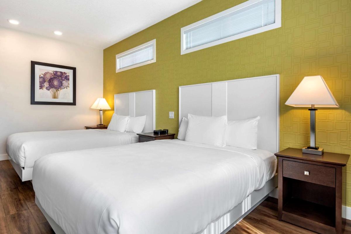 Photo - Econo Lodge Inn & Suites