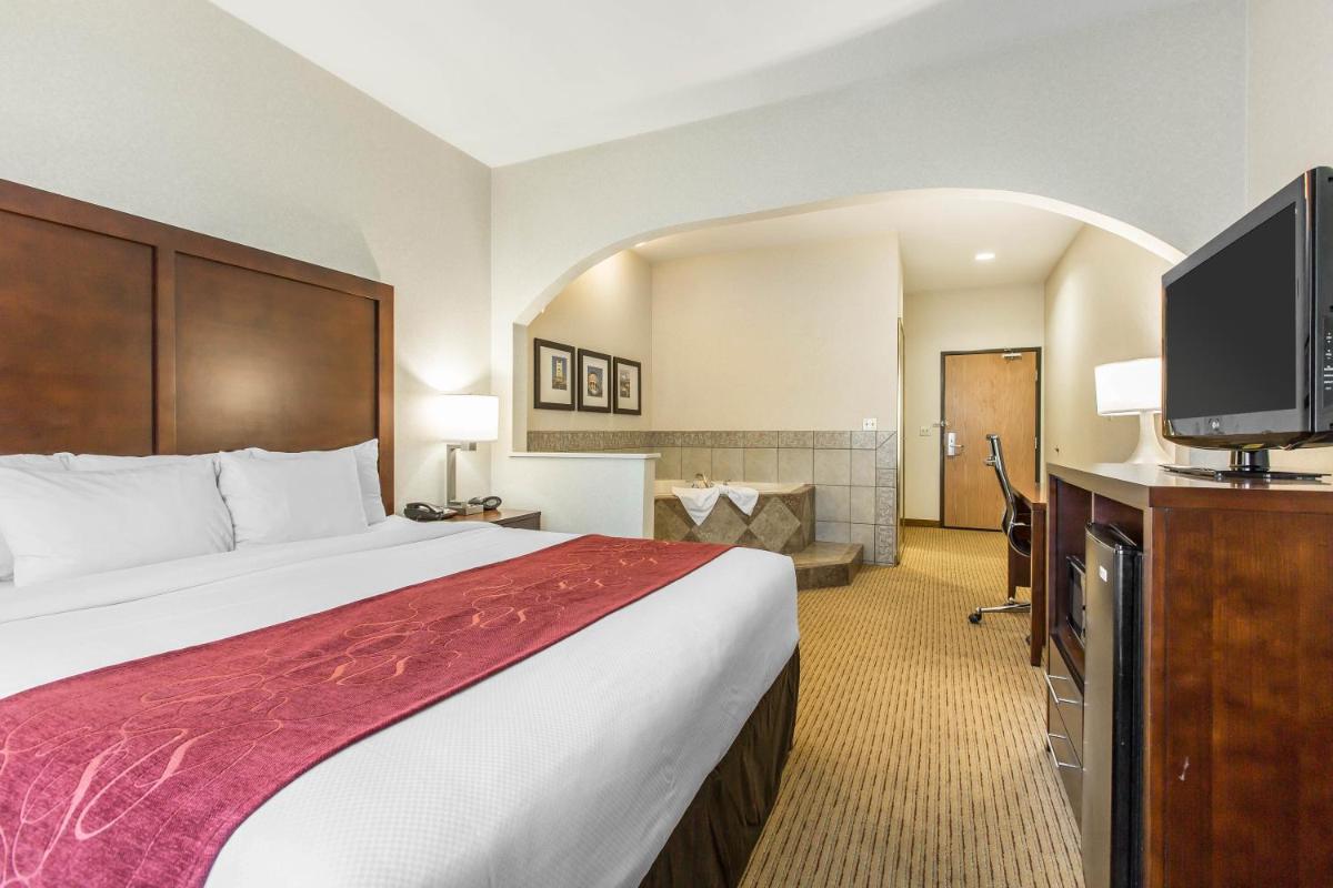 Photo - Comfort Suites Downtown Sacramento