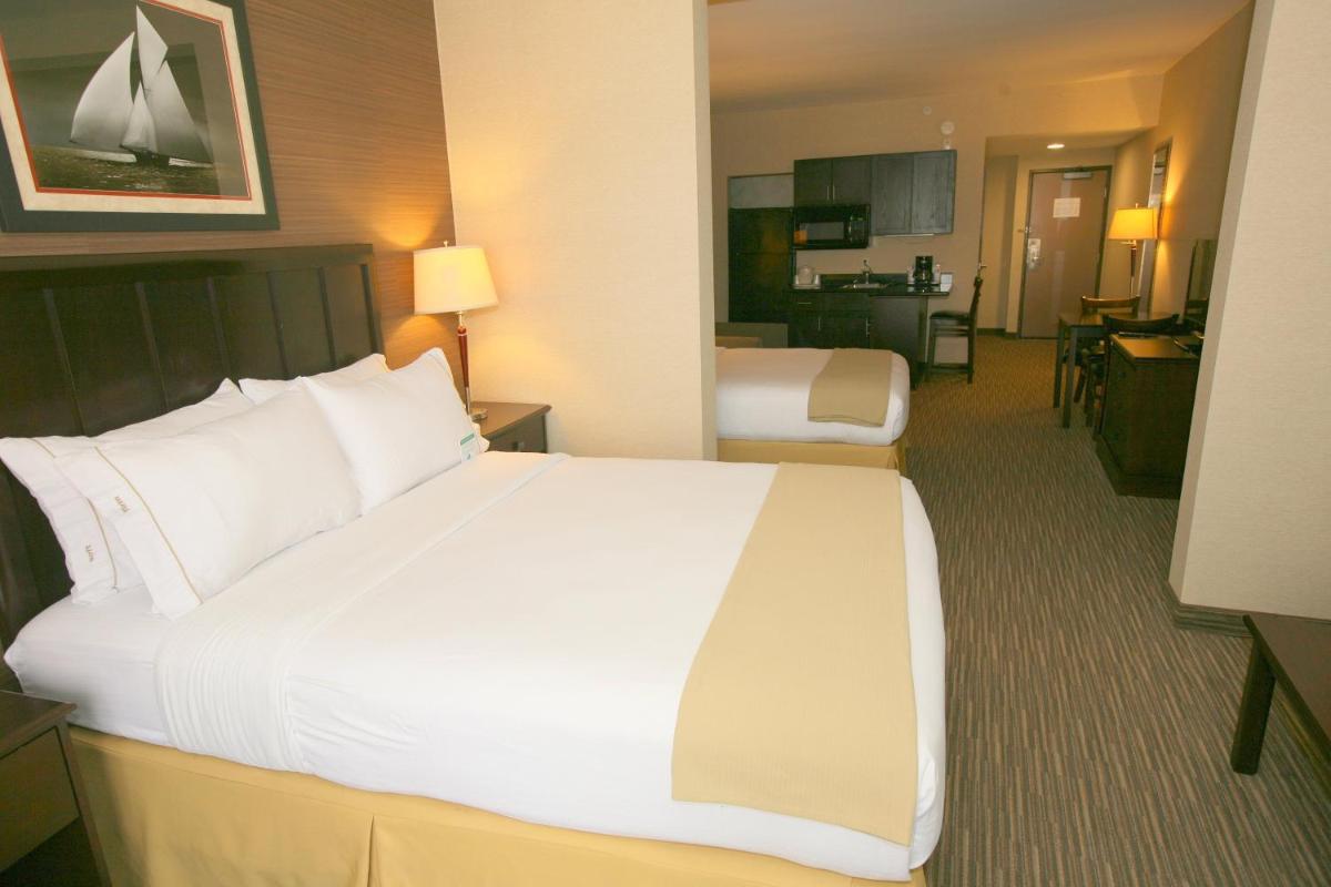 Photo - Holiday Inn Express San Diego South - Chula Vista, an IHG Hotel