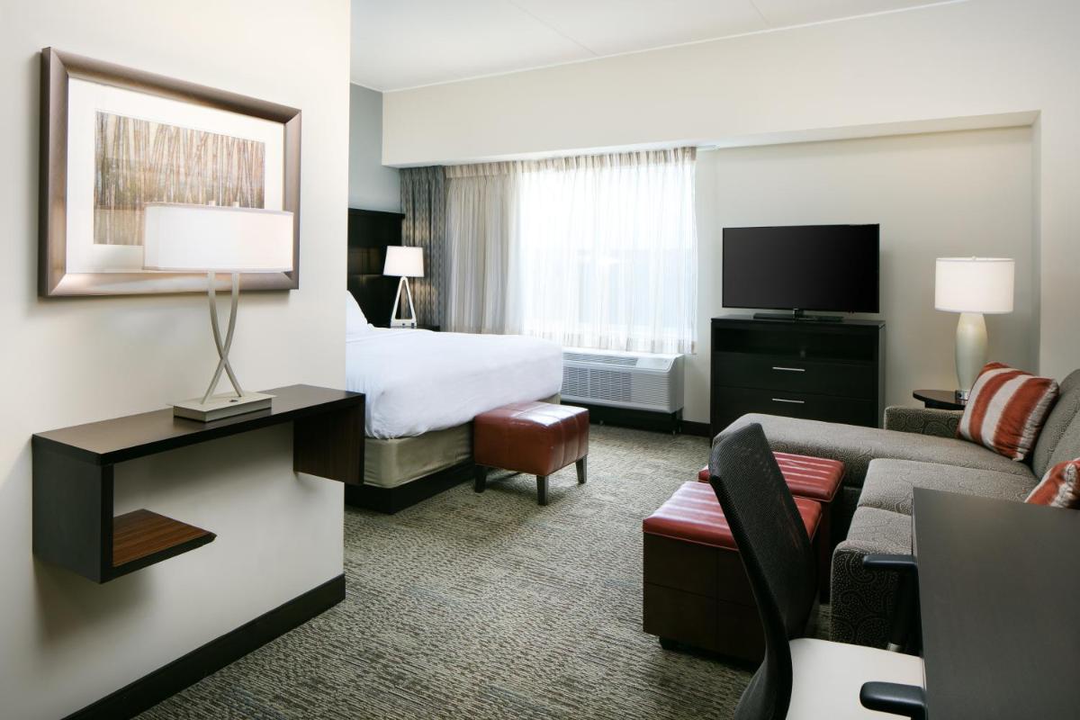 Photo - Staybridge Suites Des Moines Downtown, an IHG Hotel