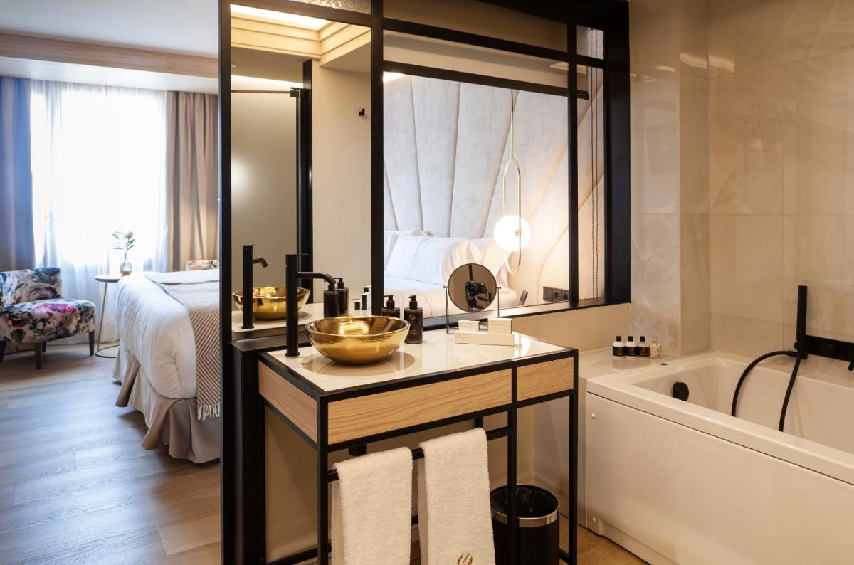 Nivia Born Boutique Hotel photo 8