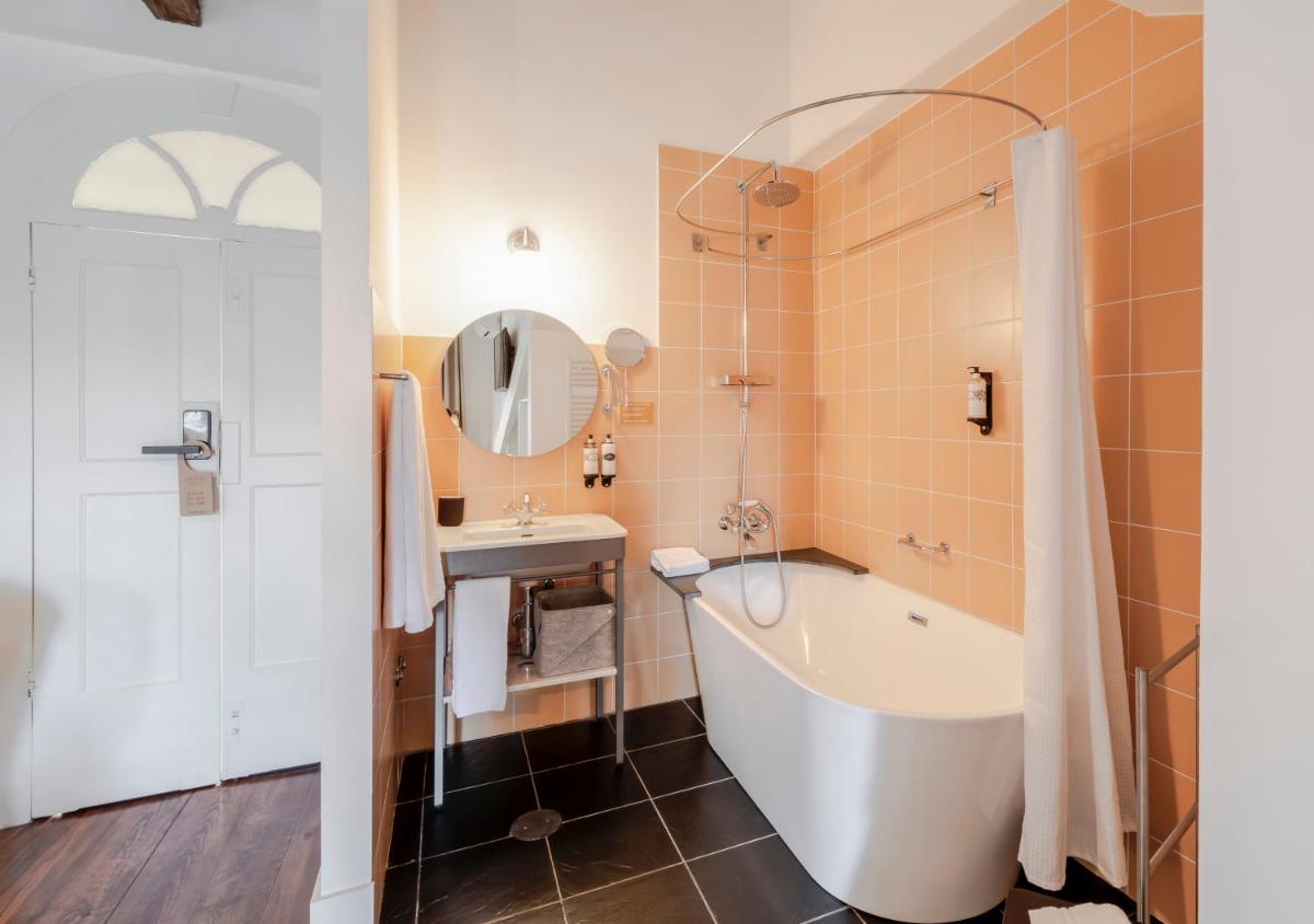 Photo - Rosário Suites Townhouse, by Oporto Collection