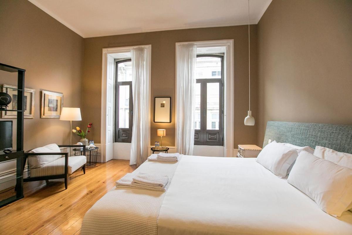 Foto - Guesthouse Bonjardim Suites by LovelyStay