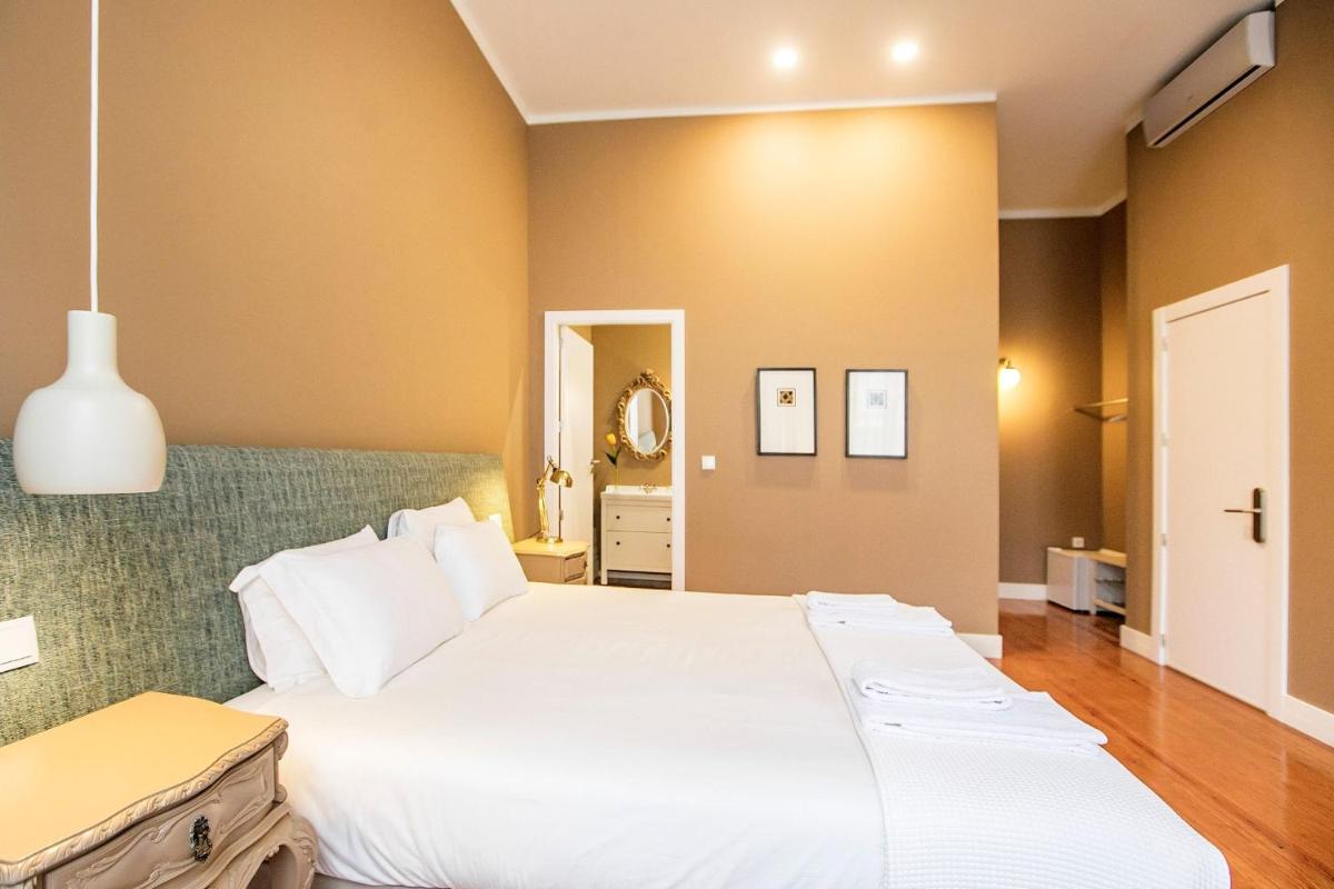 Foto - Guesthouse Bonjardim Suites by LovelyStay