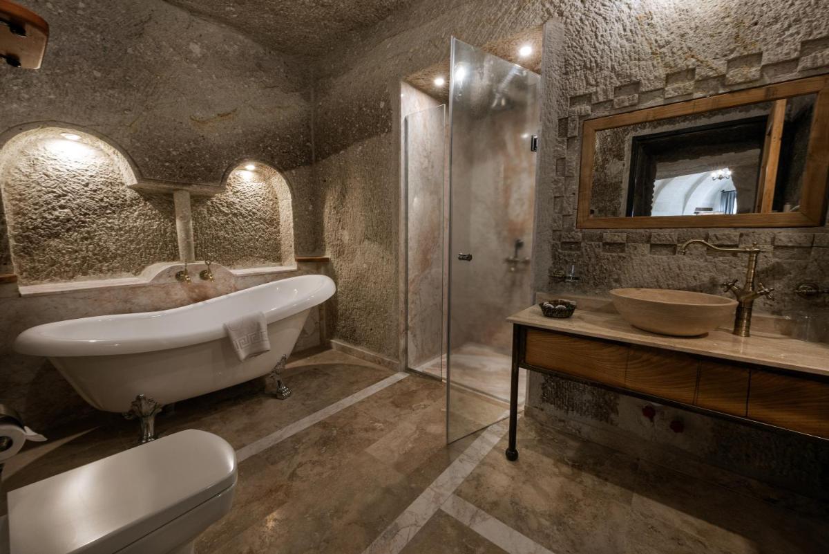 Photo - Sarnich Cave Suites