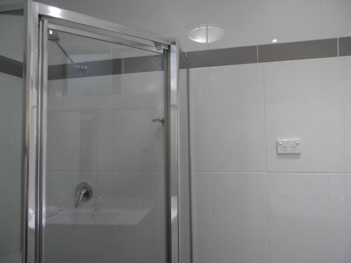 Foto - Liberty Plains Motor Inn