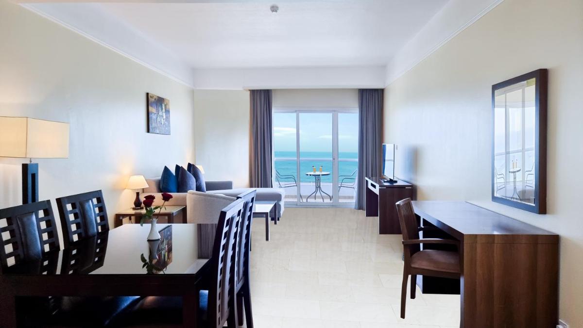 Foto - Ramada by Wyndham Beach Hotel Ajman