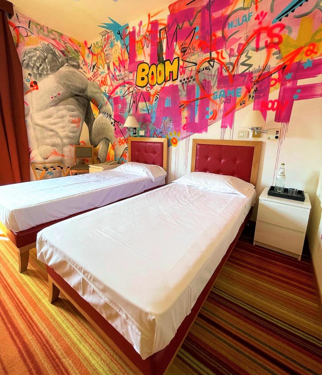 Photo - LH Hotel Arca Street Art