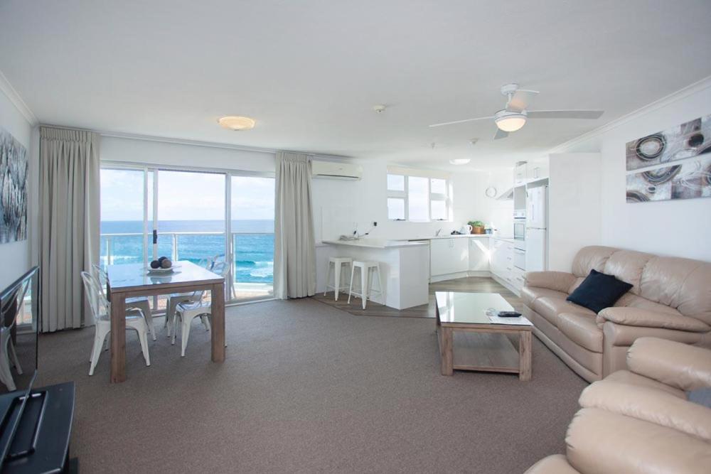 Photo - Grosvenor Beachfront Apartments Surfers Paradise