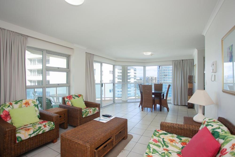 Photo - Grosvenor Beachfront Apartments Surfers Paradise