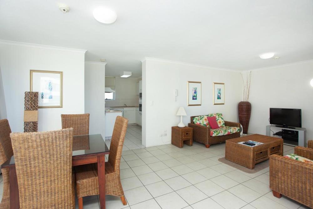 Photo - Grosvenor Beachfront Apartments Surfers Paradise