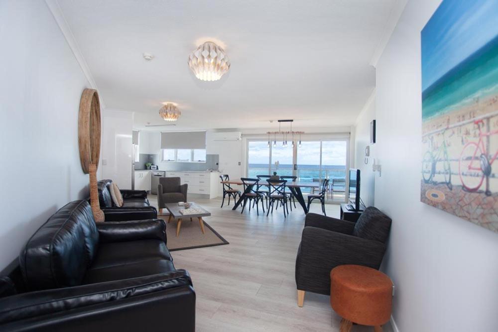 Photo - Grosvenor Beachfront Apartments Surfers Paradise