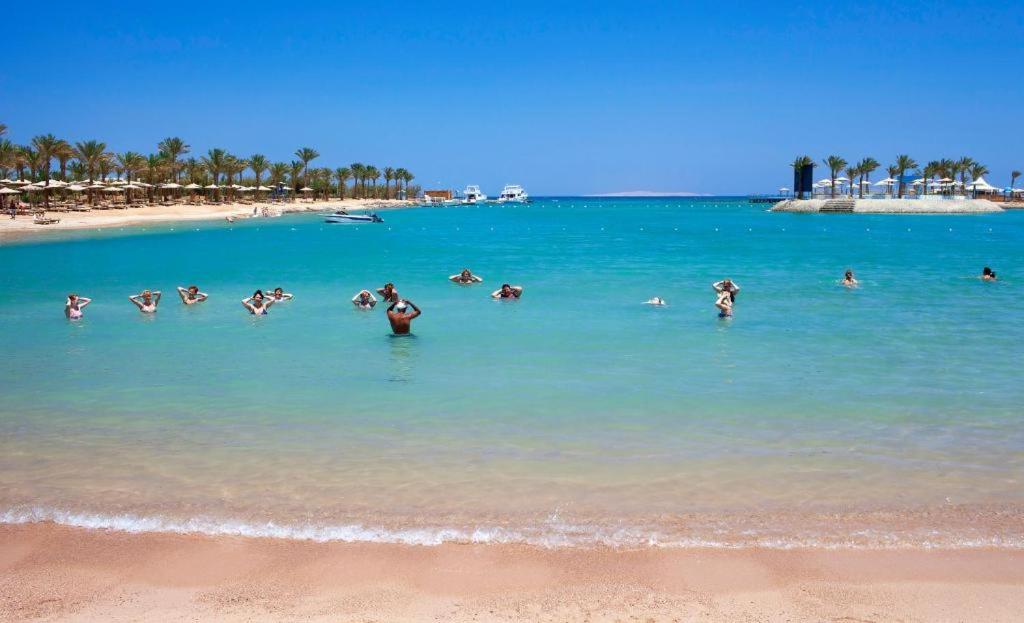 Photo - View aqua Resort &Aqua Park - Studios and suites inside mirage bay aqua Park