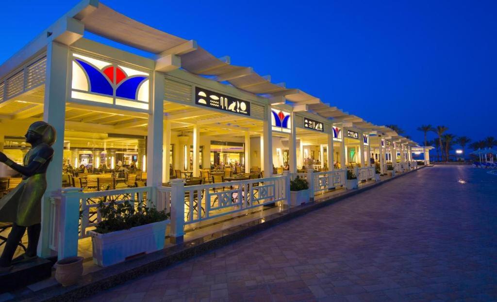 Photo - View aqua Resort &Aqua Park - Studios and suites inside mirage bay aqua Park