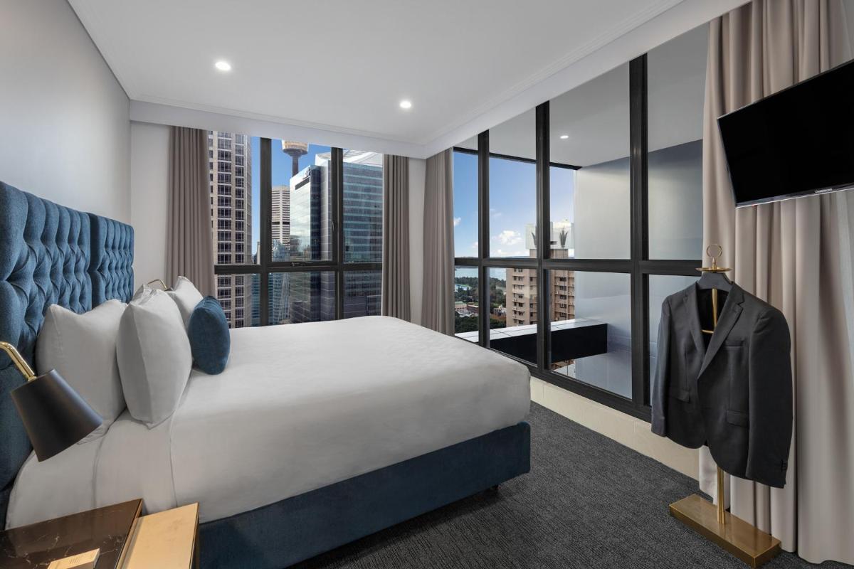 Photo - Meriton Suites Pitt Street, Sydney