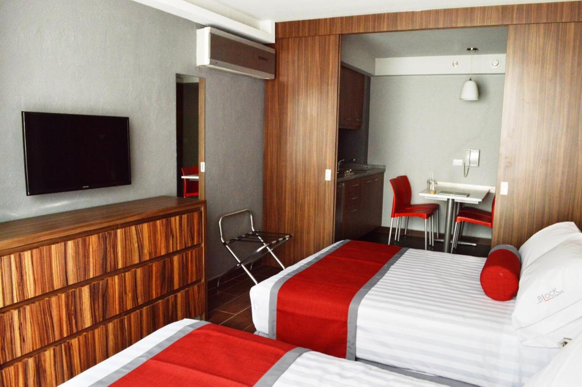 Photo - Hotel Block Suites