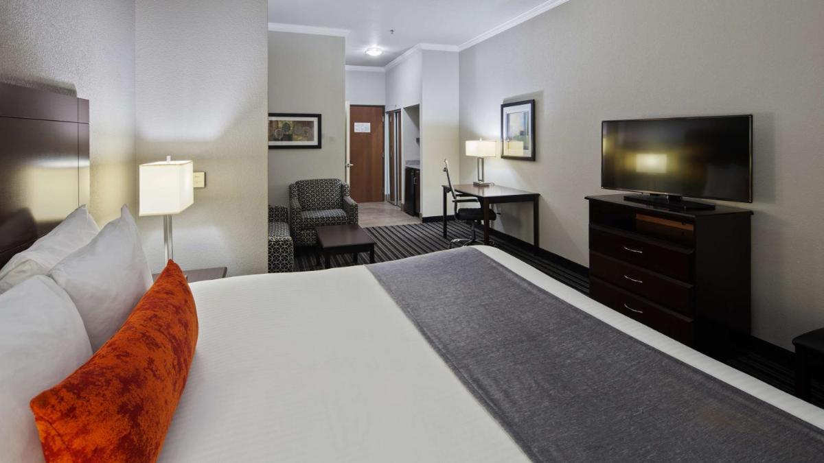 Photo - Best Western PLUS Austin Airport Inn & Suites