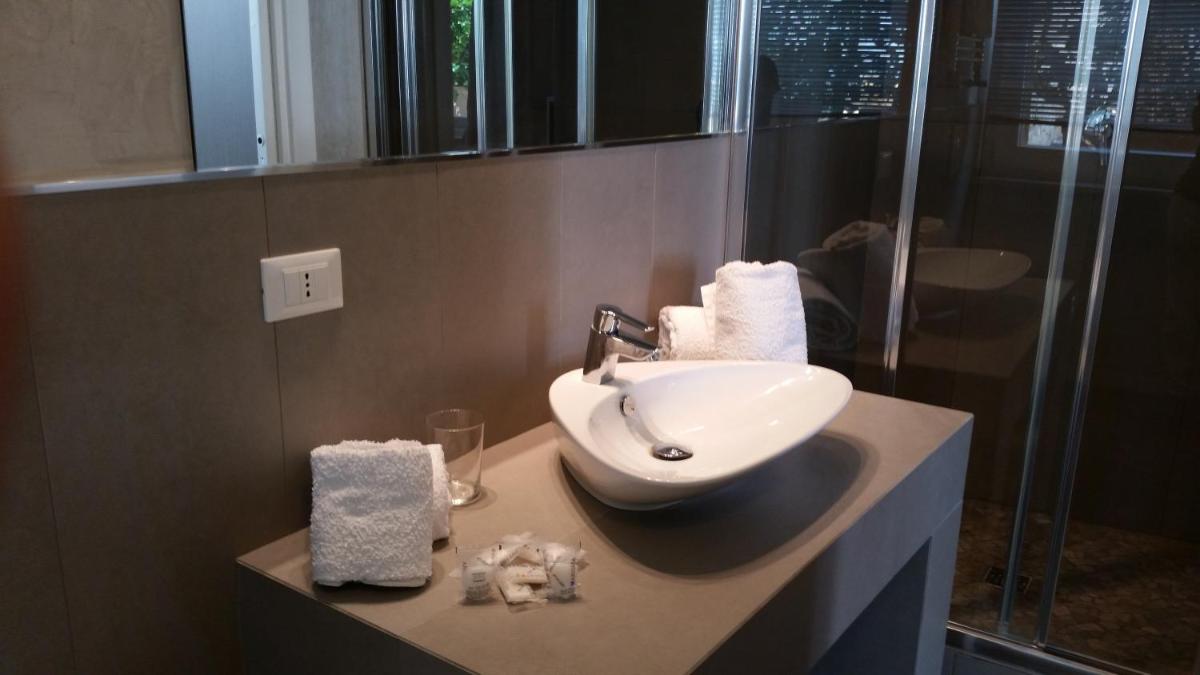 Photo - UP Room&Suite