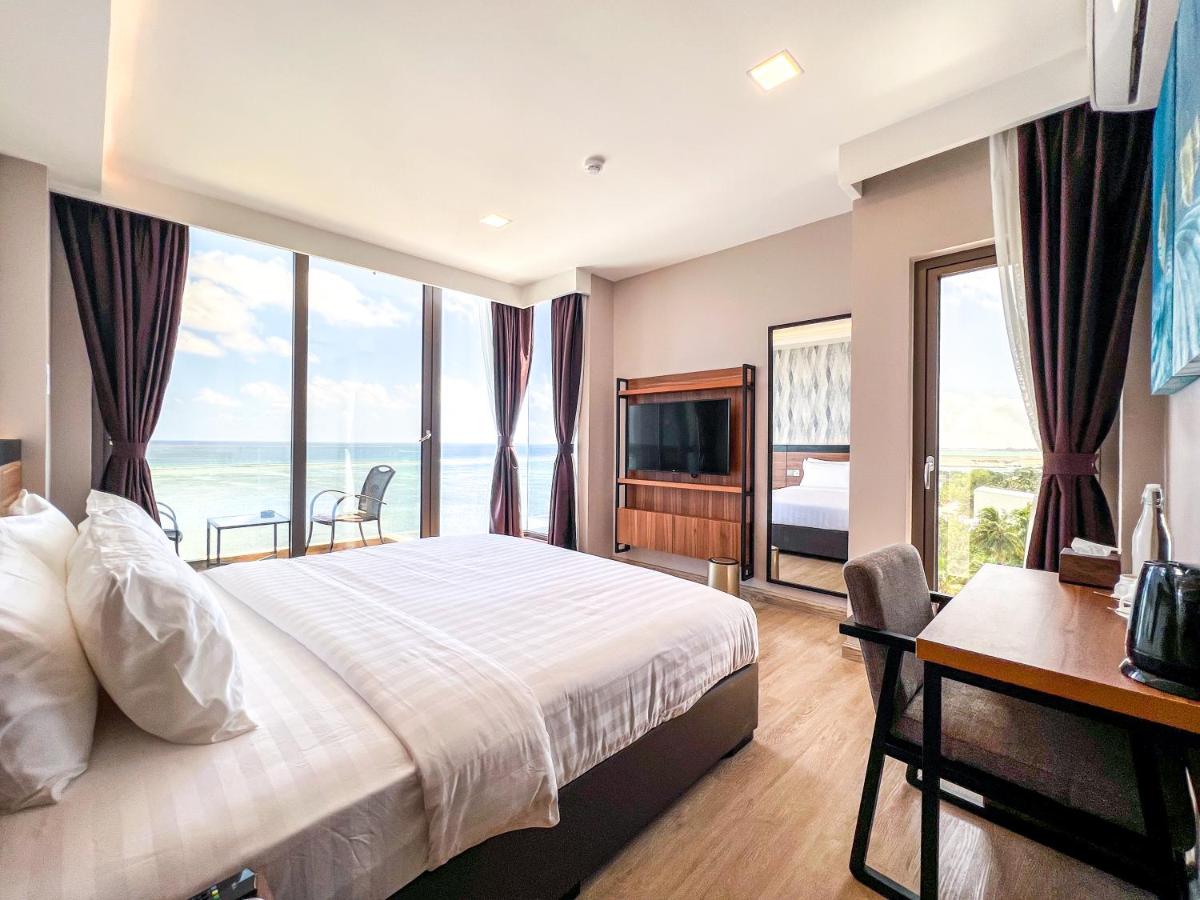 Photo - Triton Prestige Seaview and Spa