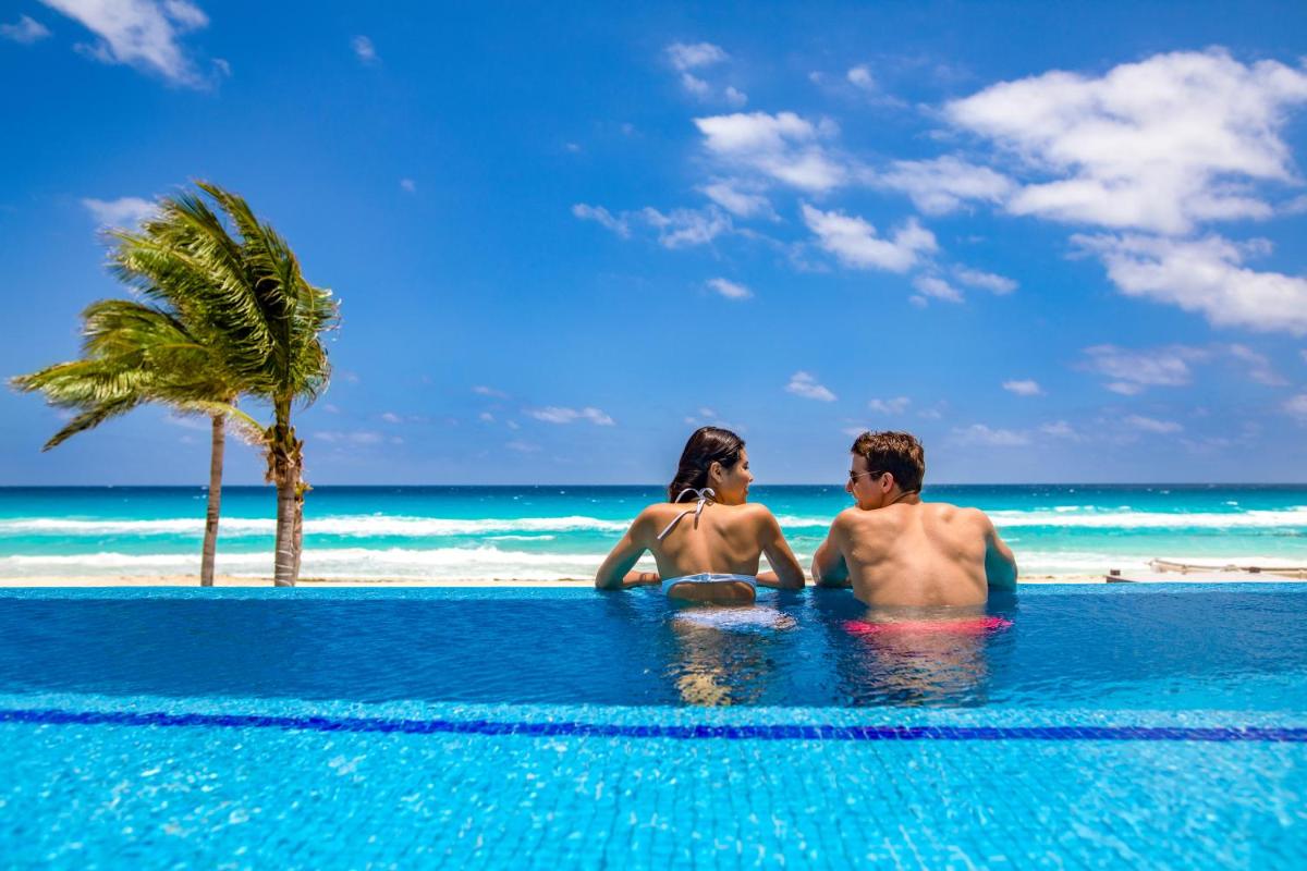 Photo - Wyndham Alltra Cancun All Inclusive Resort