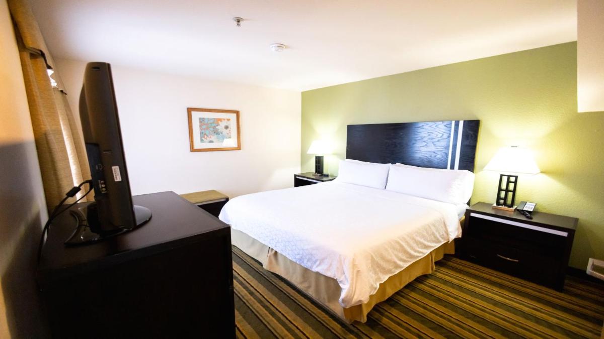 Photo - Holiday Inn Express Berkeley, an IHG Hotel