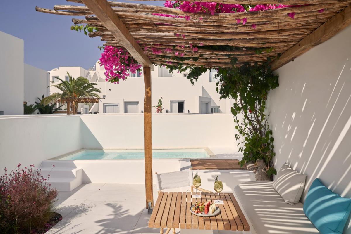 Photo - Nikki Beach Resort & Spa Santorini