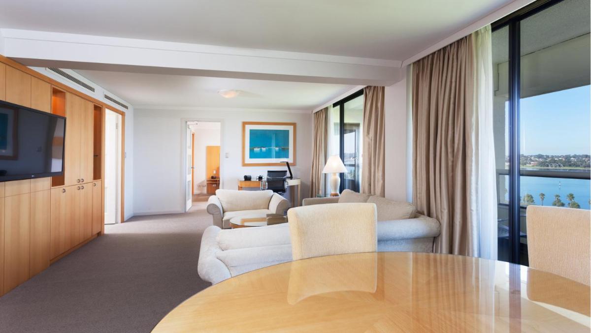 Photo - Crowne Plaza Perth, an IHG Hotel