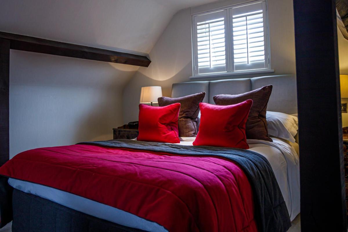 Photo - Langshott Manor - Luxury Hotel Gatwick