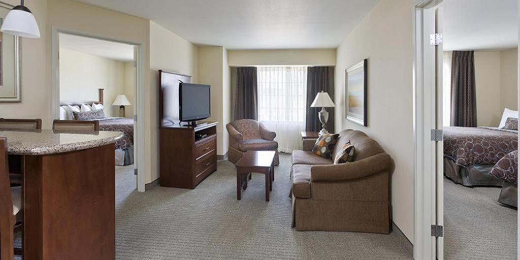 Photo - Staybridge Suites Houston West - Energy Corridor, an IHG Hotel