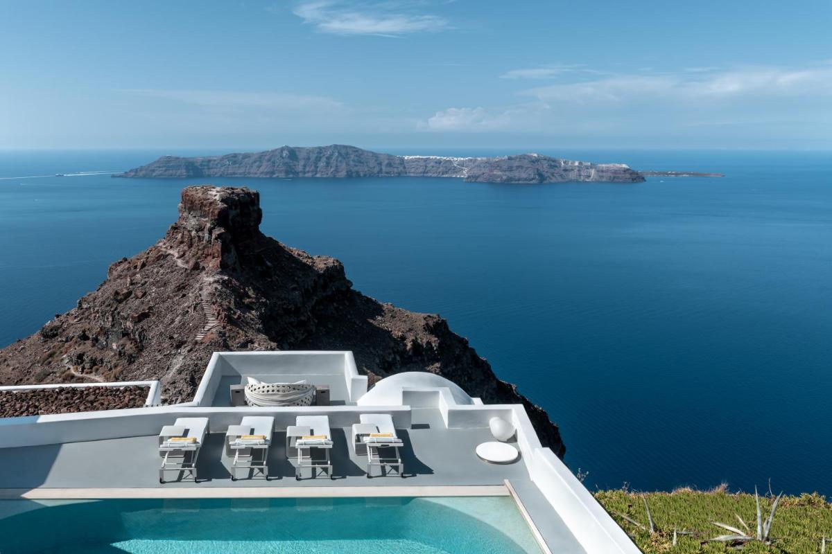 Photo - Grace Hotel Santorini, Auberge Resorts Collection