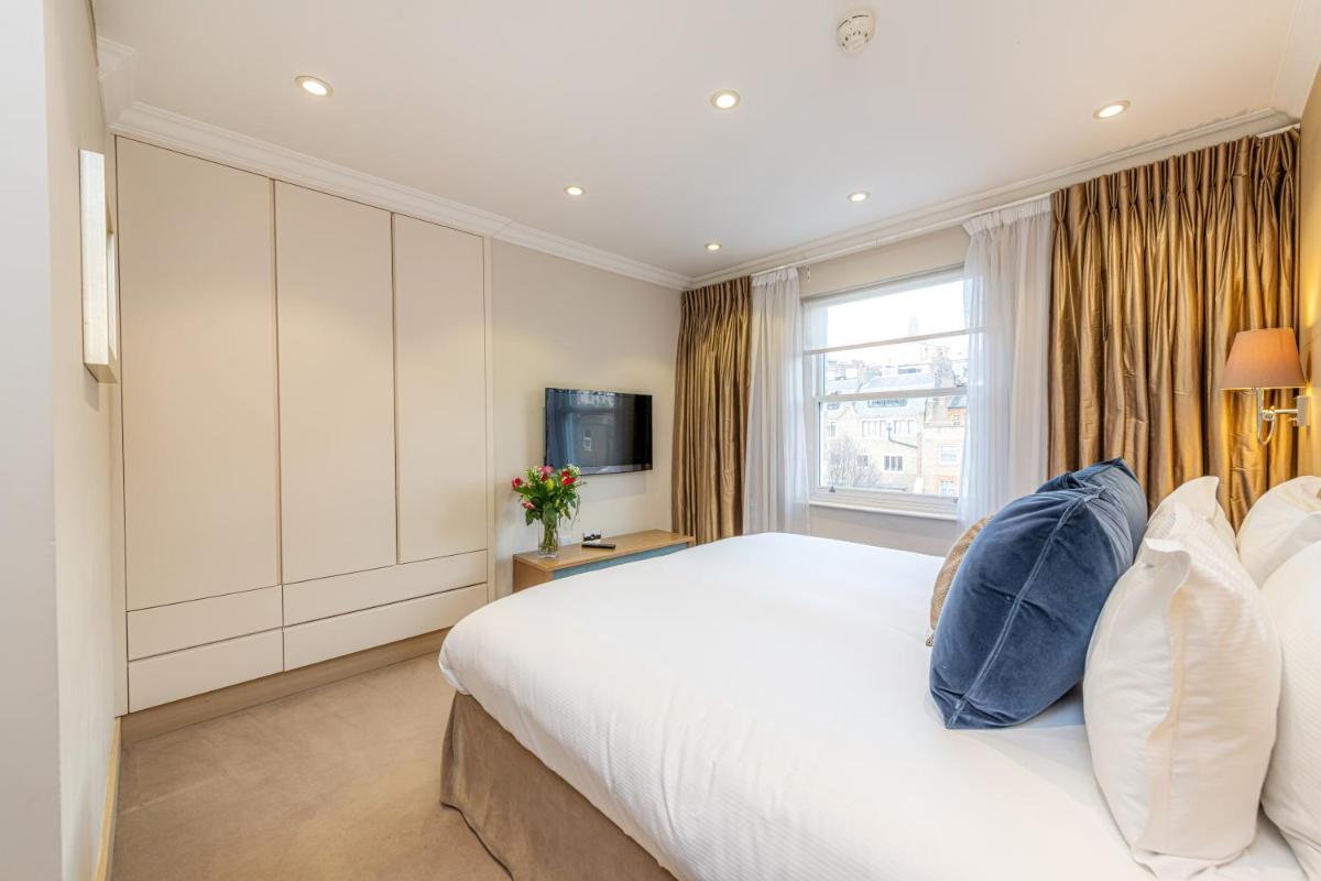 Photo - Claverley Court Apartments Knightsbridge