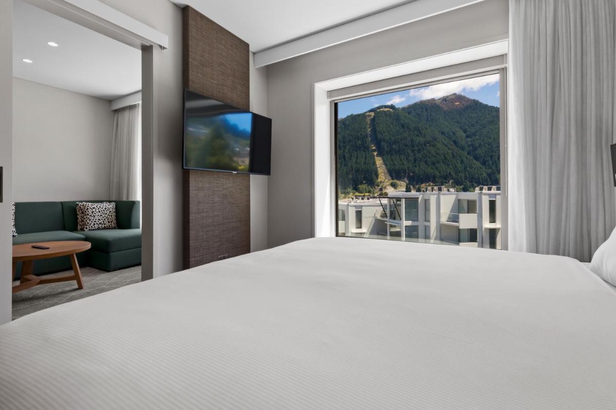 Photo - Holiday Inn Express & Suites Queenstown, an IHG Hotel