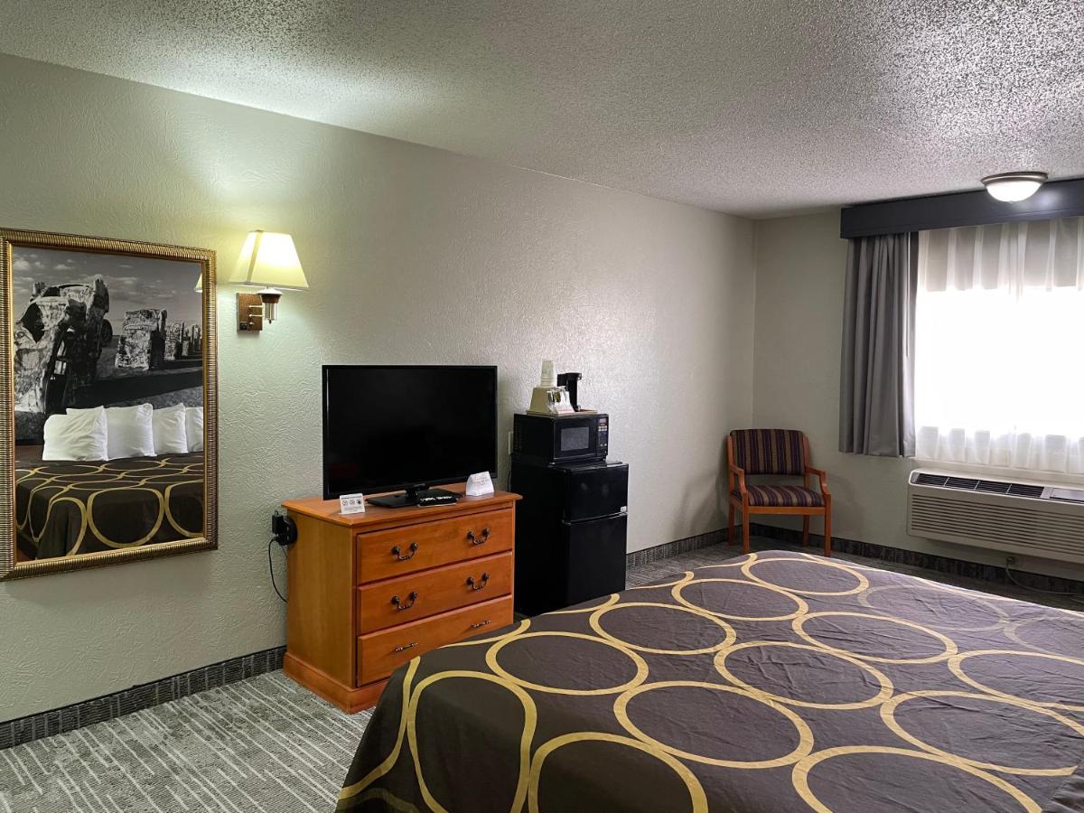 Photo - Super 8 by Wyndham Amarillo Central TX