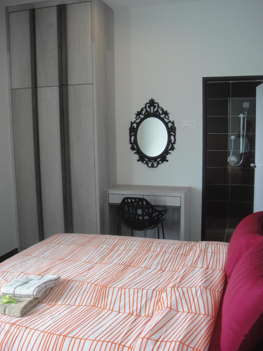 Batu Ferringhi – Shamrock Beach Villas, Penang