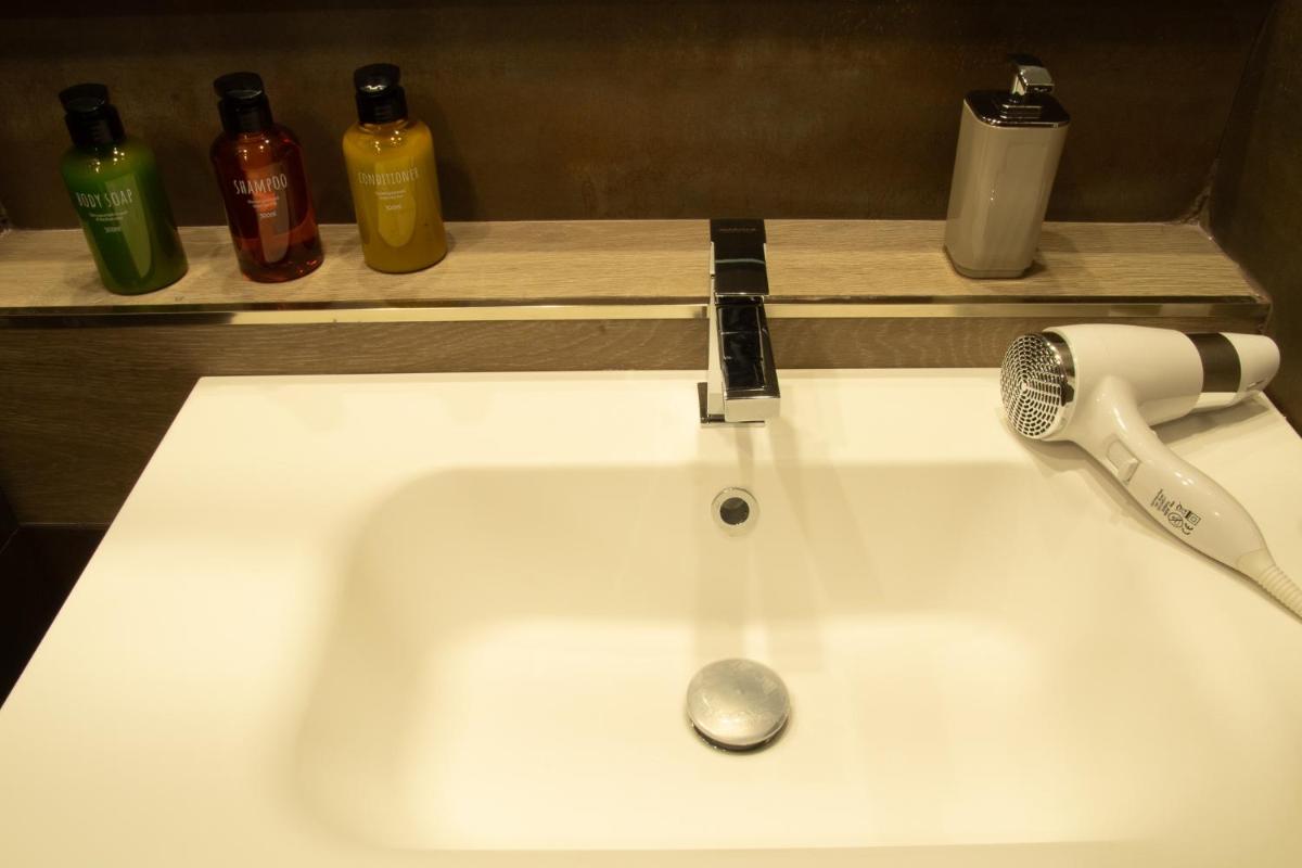 Foto - La Vucciria di Guttuso