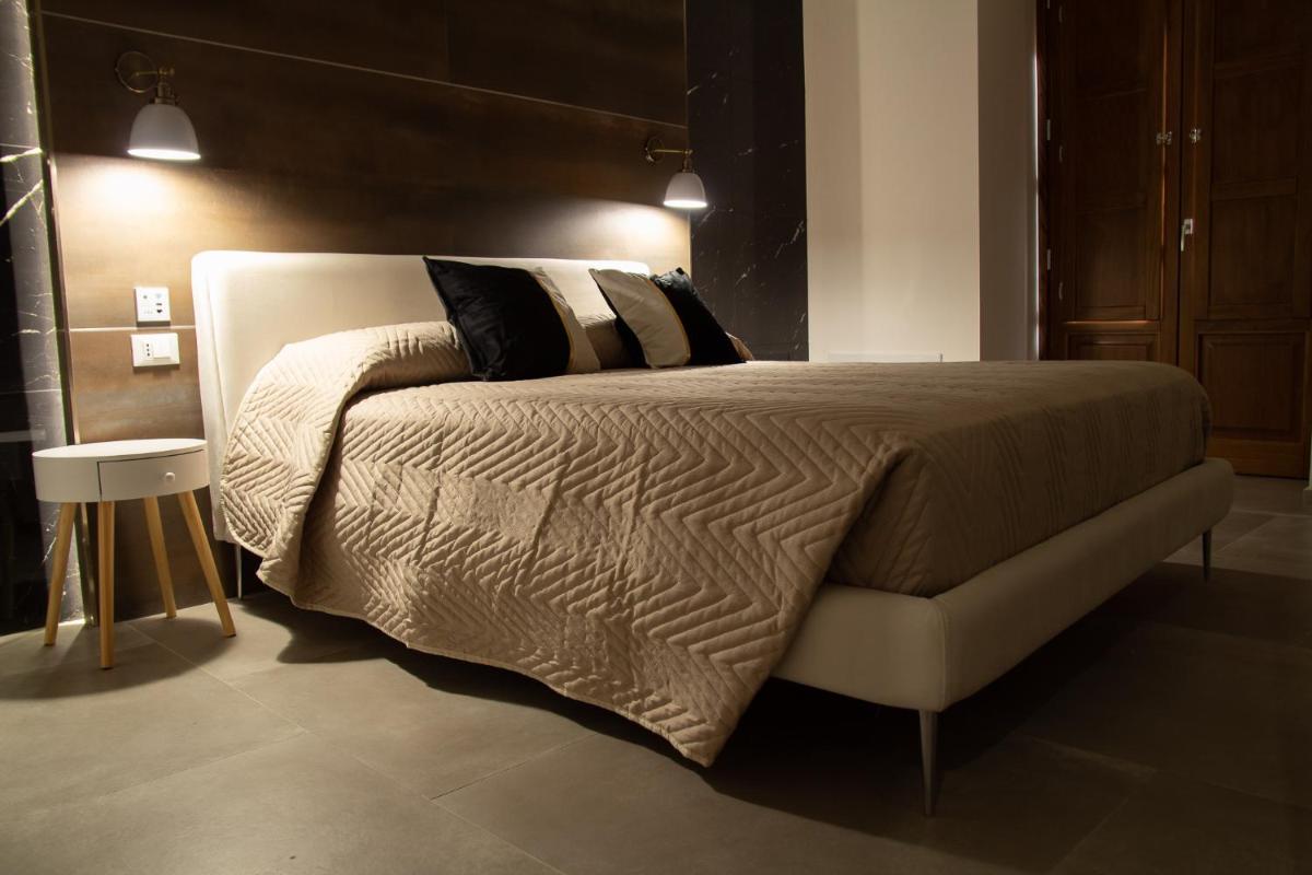 Foto - La Vucciria di Guttuso